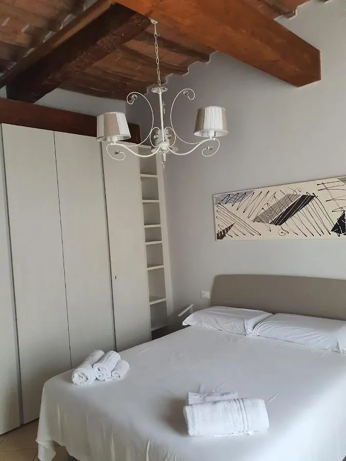 Mossotti Street Apartment Pisa Italy