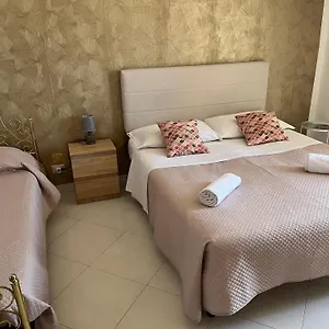 your-holidays-in-recanati.sicilyhotelsitaly.net/